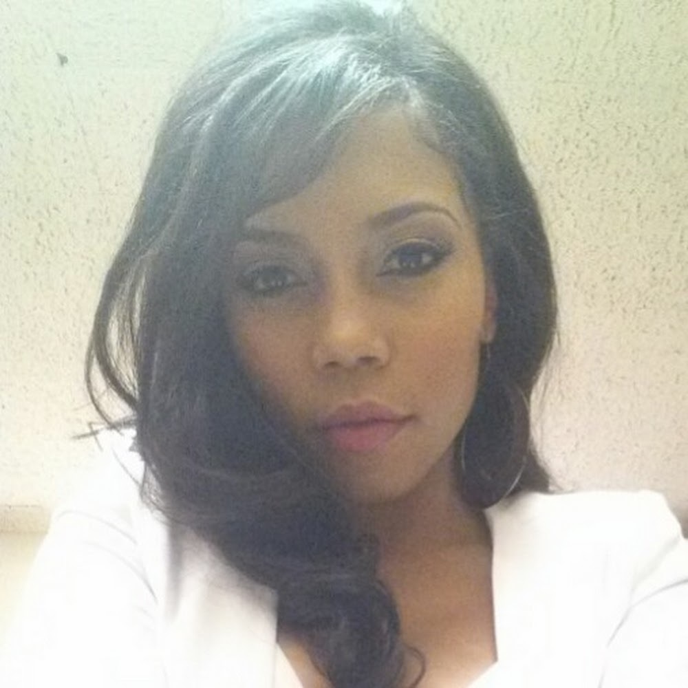 Meet your Posher, Candice